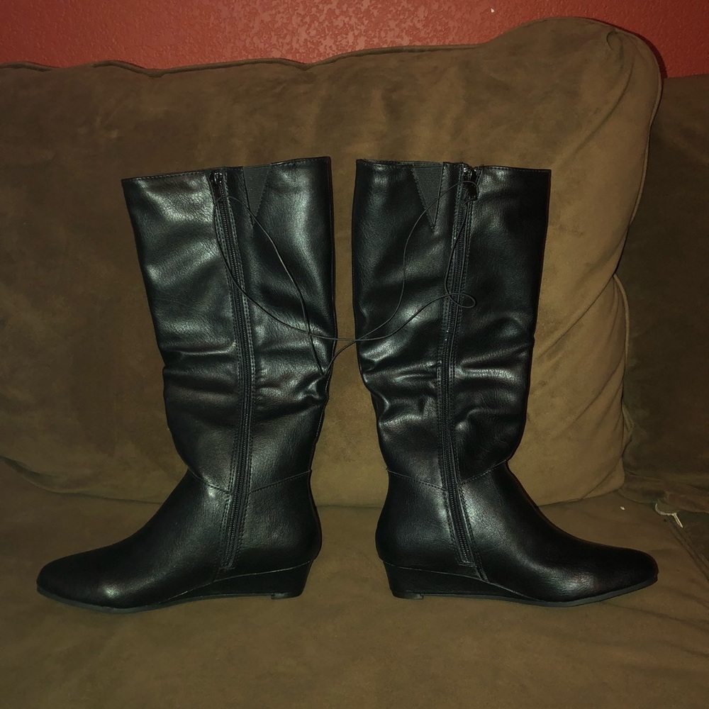 Boots - Picture 2 of 2